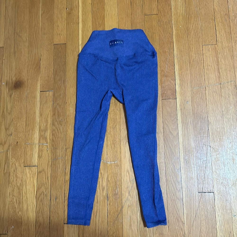 Balance ribbed bluish purple legging size small